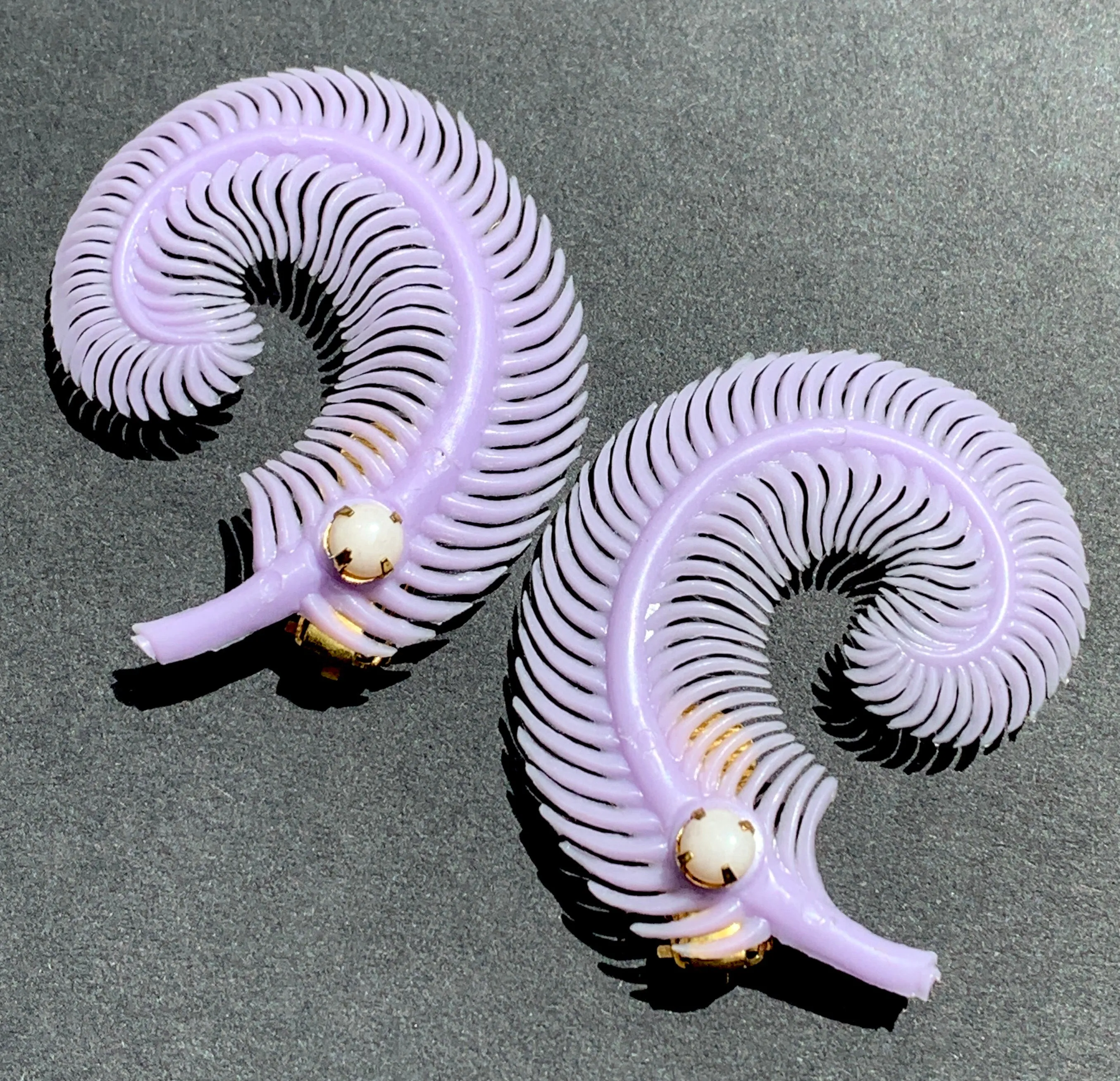 Delightful Pale Lavender Feather Vintage Clip-on Earrings