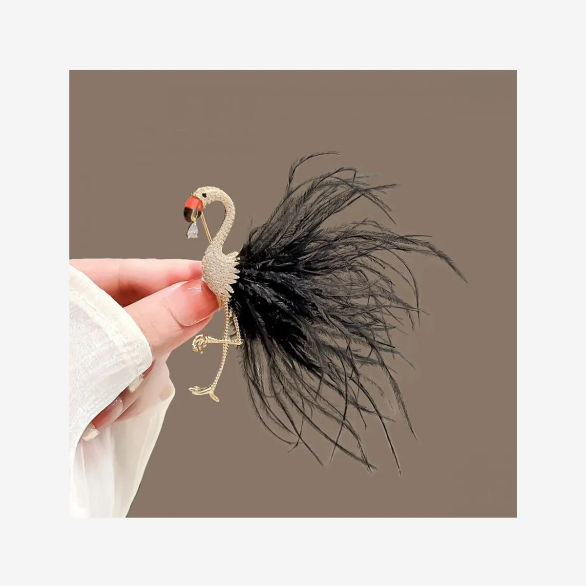 FLAMINGO FEATHERS BROOCH IN BLACK