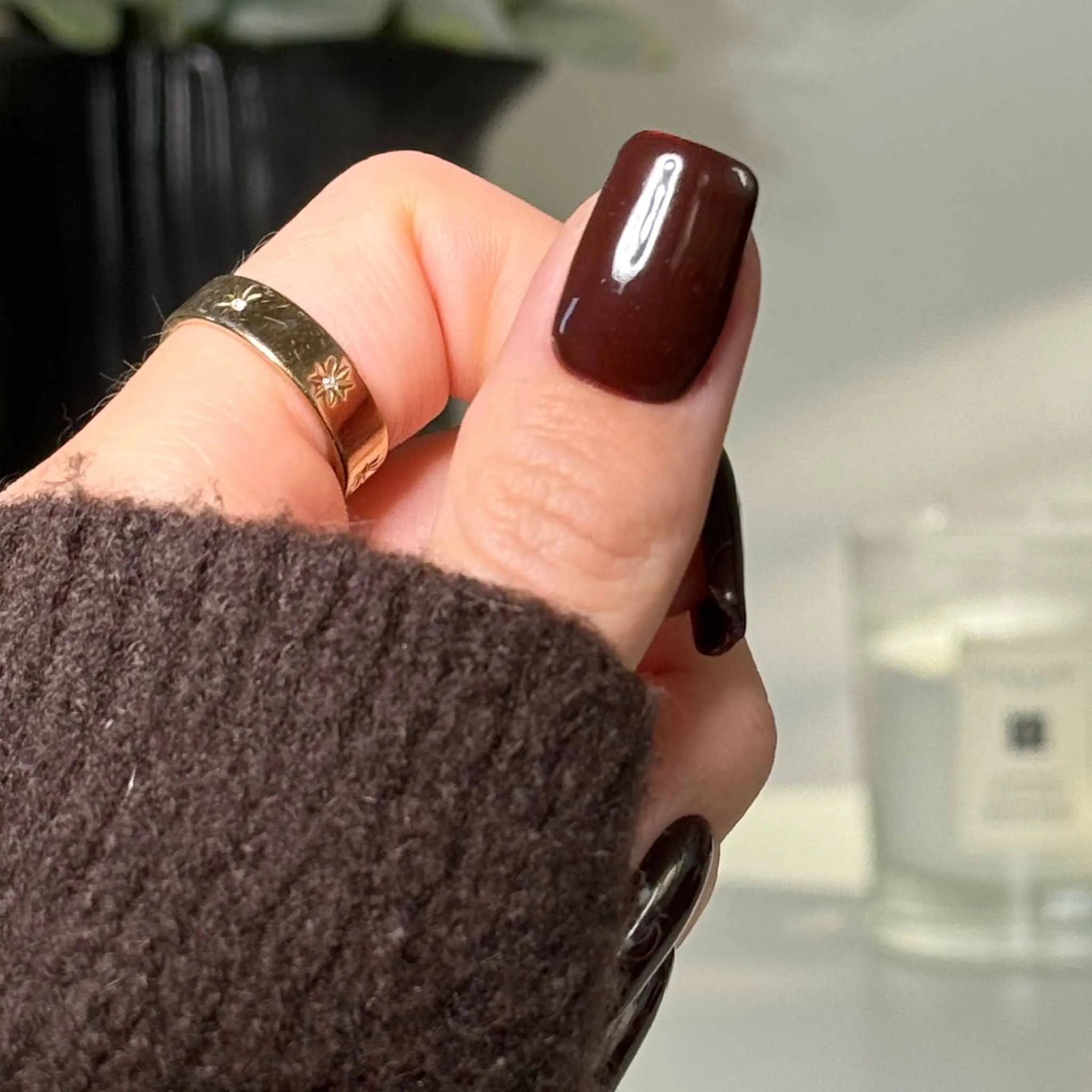 Slay - Deep Chocolate Brown HEMA-Free Gel Nail Polish 10ml
