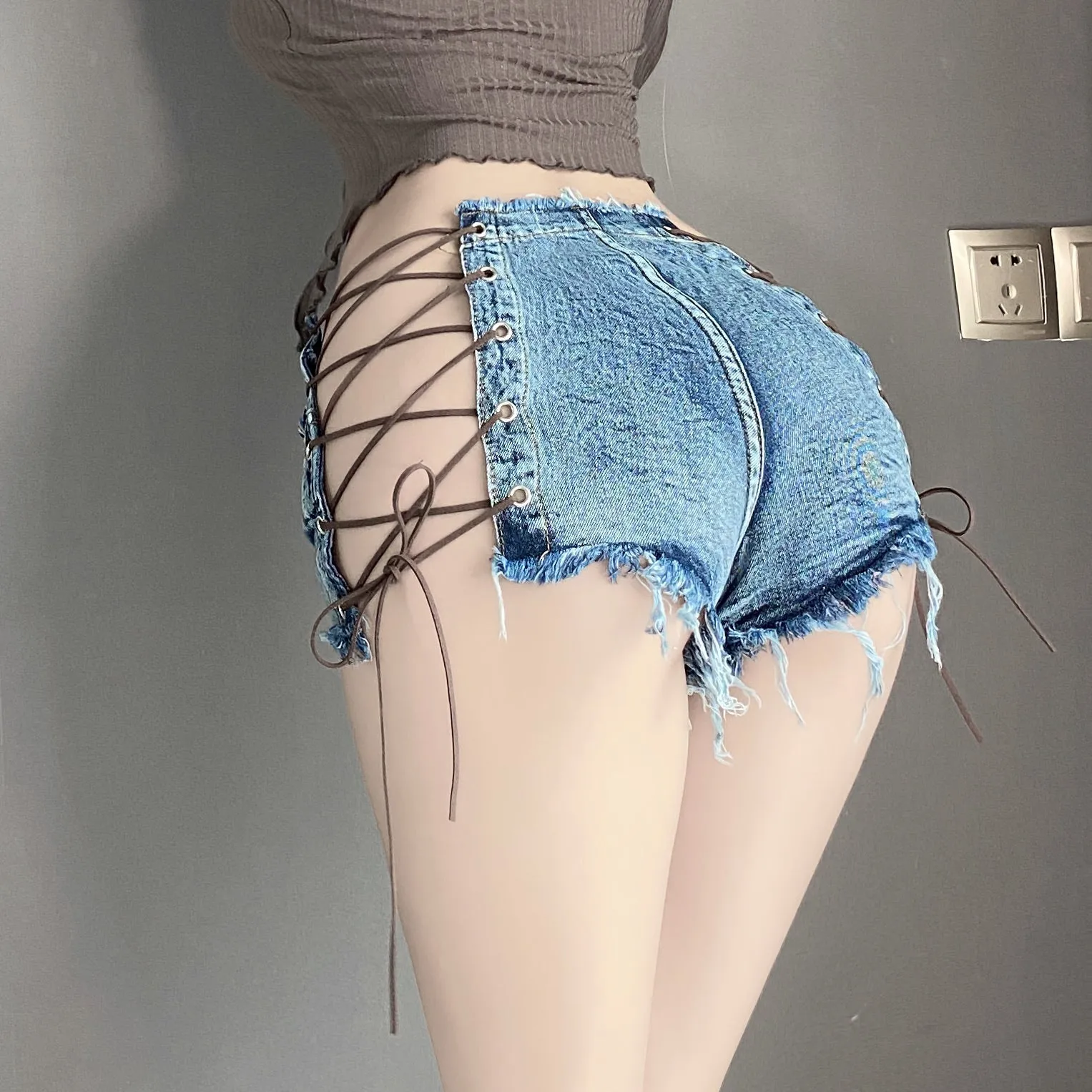 T-8029 Denim shorts are hot and tempting
